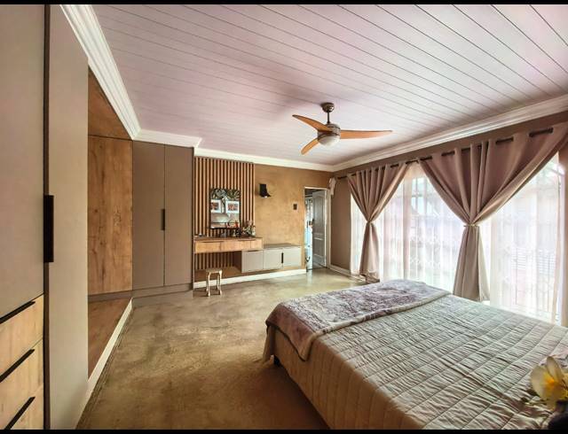 5 BEDROOM HOUSE FOR SALE IN VAALPARK
